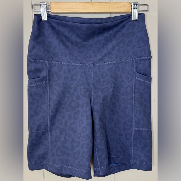 Yogalicious Lux Leopard Athletic Bike Shorts Womens Large - Picture 1 of 7
